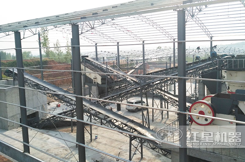 河卵石、青石破碎生產(chǎn)線現(xiàn)場3 河卵石、青石破碎生產(chǎn)線現(xiàn)場3