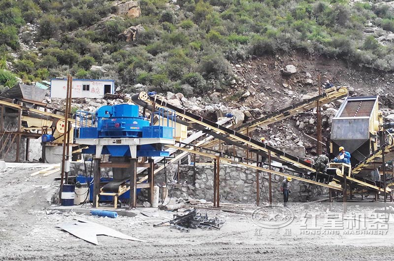 花崗巖邊角料破碎生產線現場 花崗巖邊角料破碎生產線現場