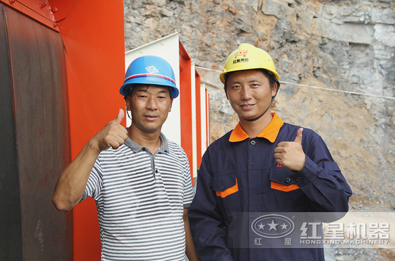 大型移動石頭磨砂機(jī)回本快,用戶齊點(diǎn)贊