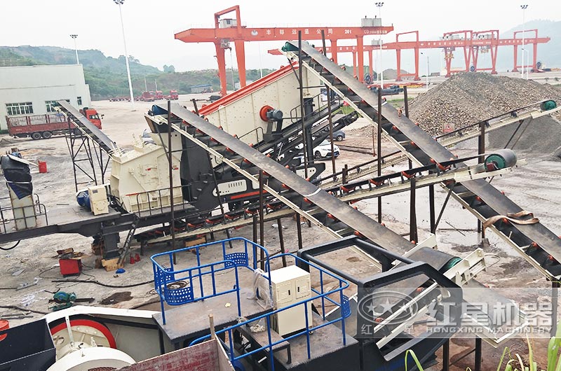 移動反擊式制砂機浙江生產(chǎn)現(xiàn)場 移動反擊式制砂機浙江生產(chǎn)現(xiàn)場