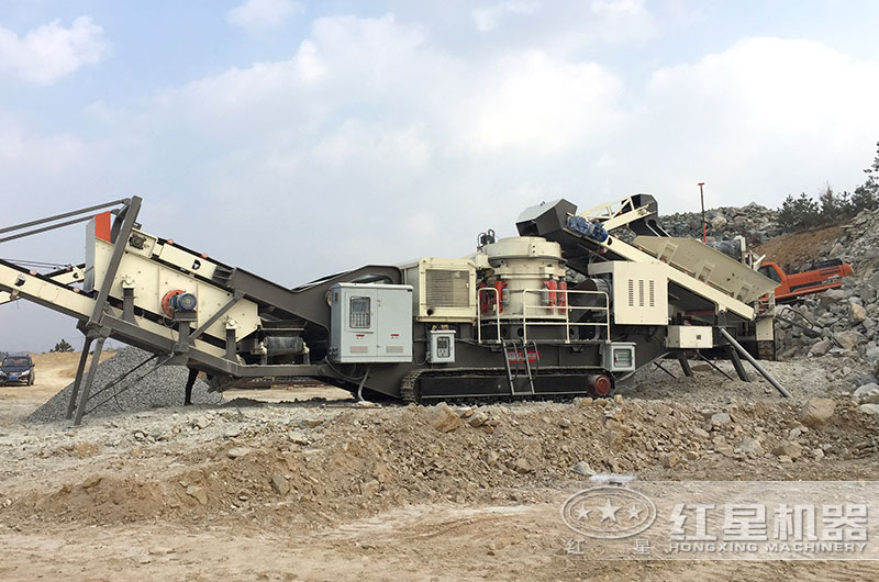 環(huán)保移動(dòng)破碎站作業(yè)現(xiàn)場(chǎng)圖 環(huán)保移動(dòng)破碎站作業(yè)現(xiàn)場(chǎng)圖