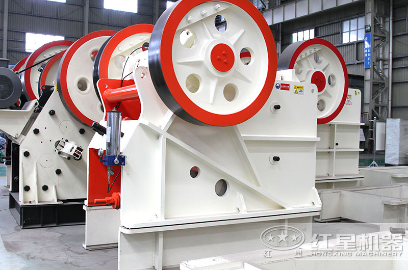 顎式破碎機設備圖