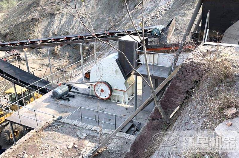 重錘式破碎機工作現(xiàn)場實拍圖 重錘式破碎機工作現(xiàn)場實拍圖