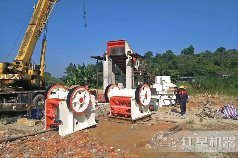 鵝卵石制砂生產(chǎn)線(xiàn)安裝實(shí)拍