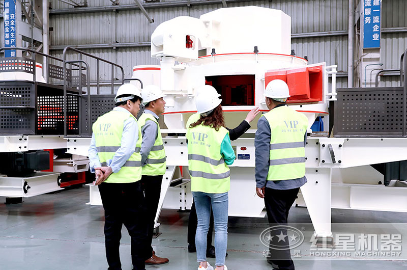 客戶到設備車間參觀 客戶到設備車間參觀