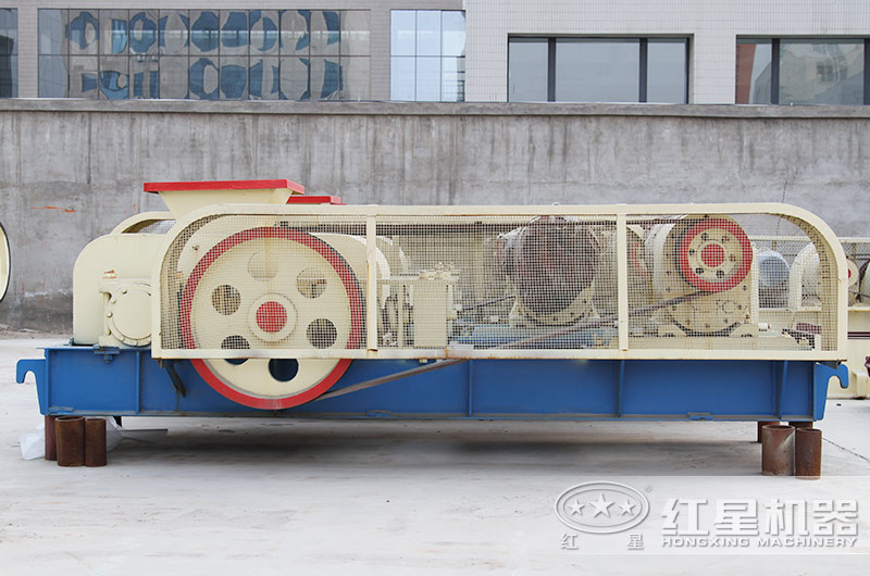 對輥破碎機(jī) 對輥破碎機(jī)