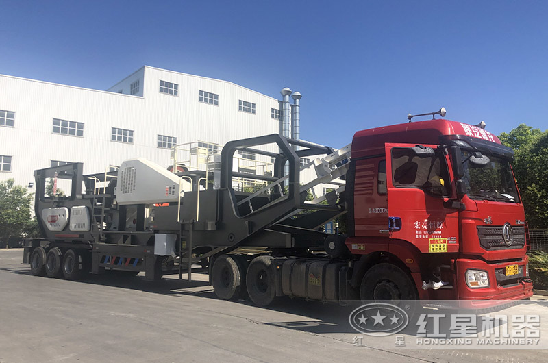 車載移動式制砂設(shè)備發(fā)貨現(xiàn)場 車載移動式制砂設(shè)備發(fā)貨現(xiàn)場